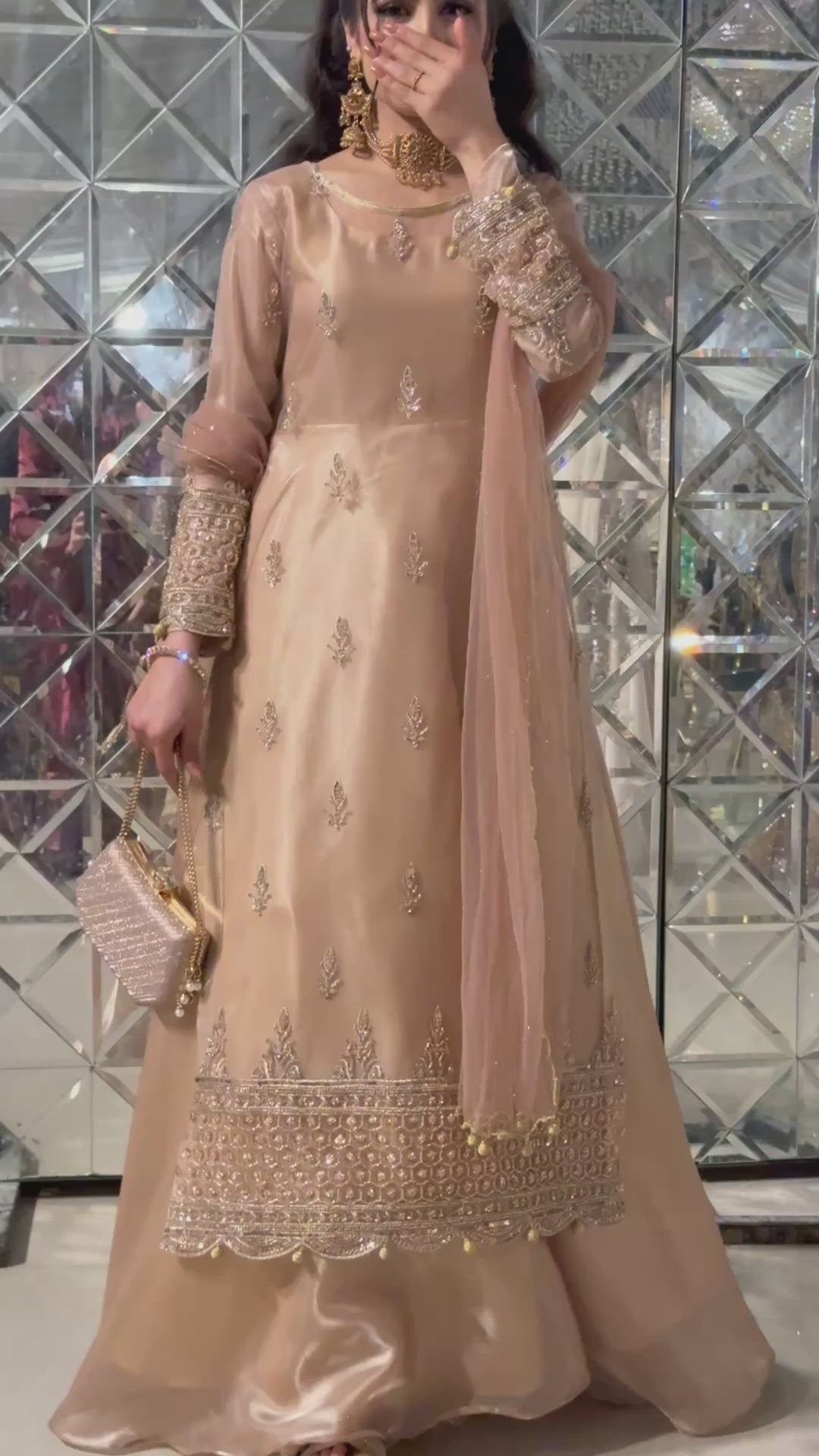 Noor-e-Zar